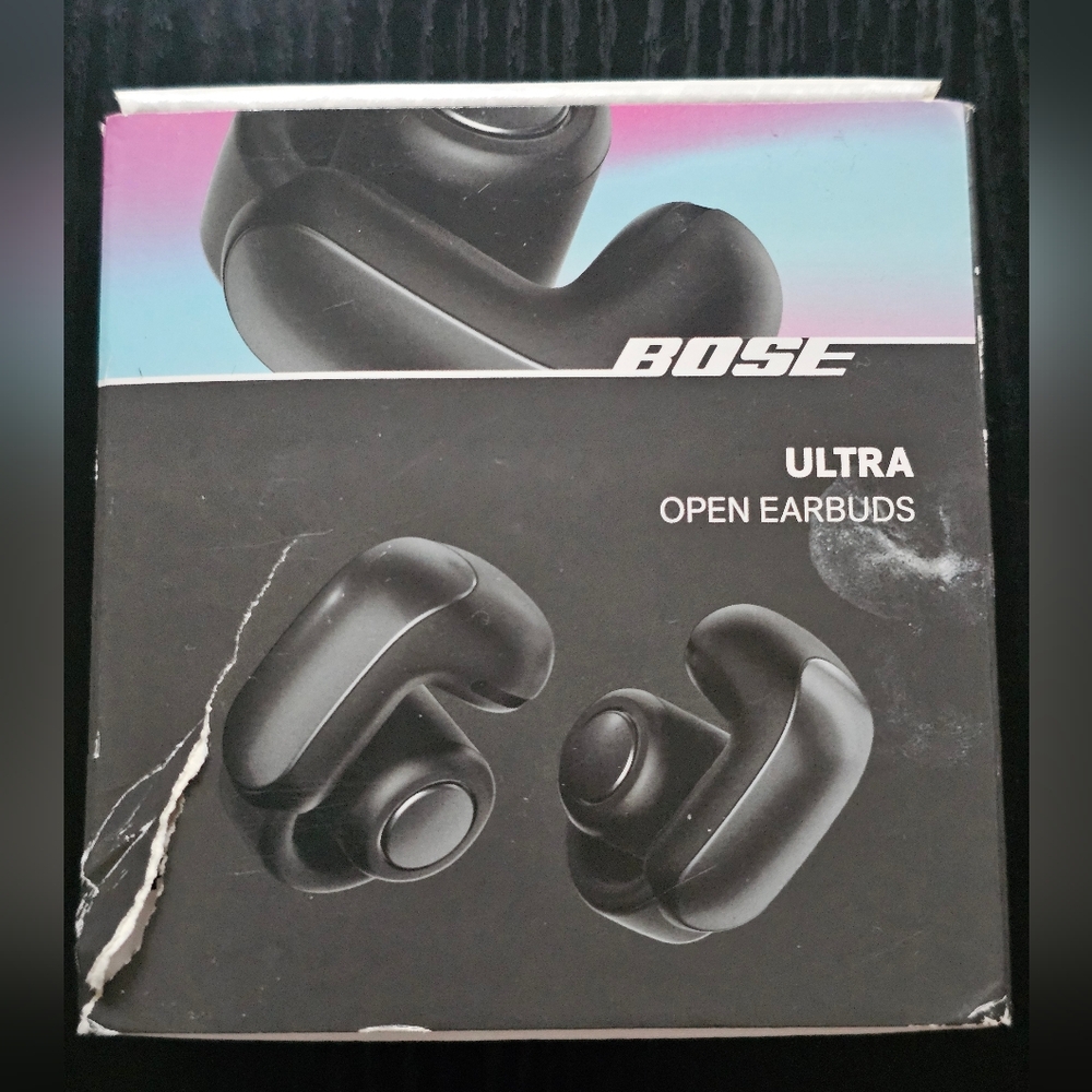 Bose Ultra Open Earbuds - Black - Picture 3 of 10